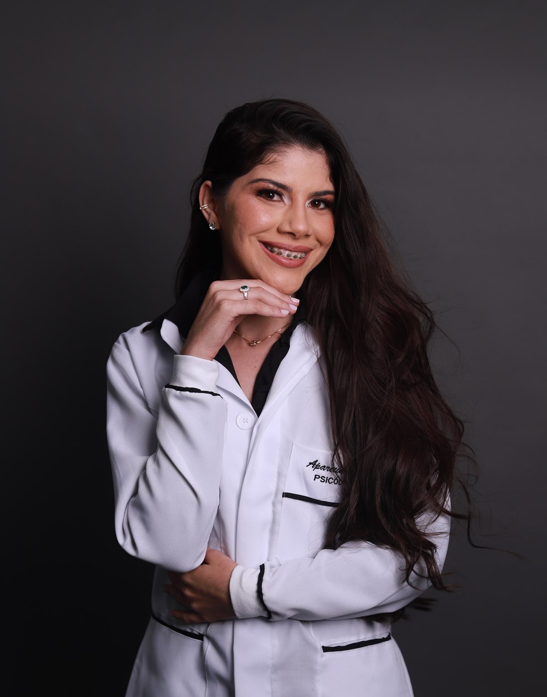 Psicóloga Aparecida Alves em atendimento psicológico online