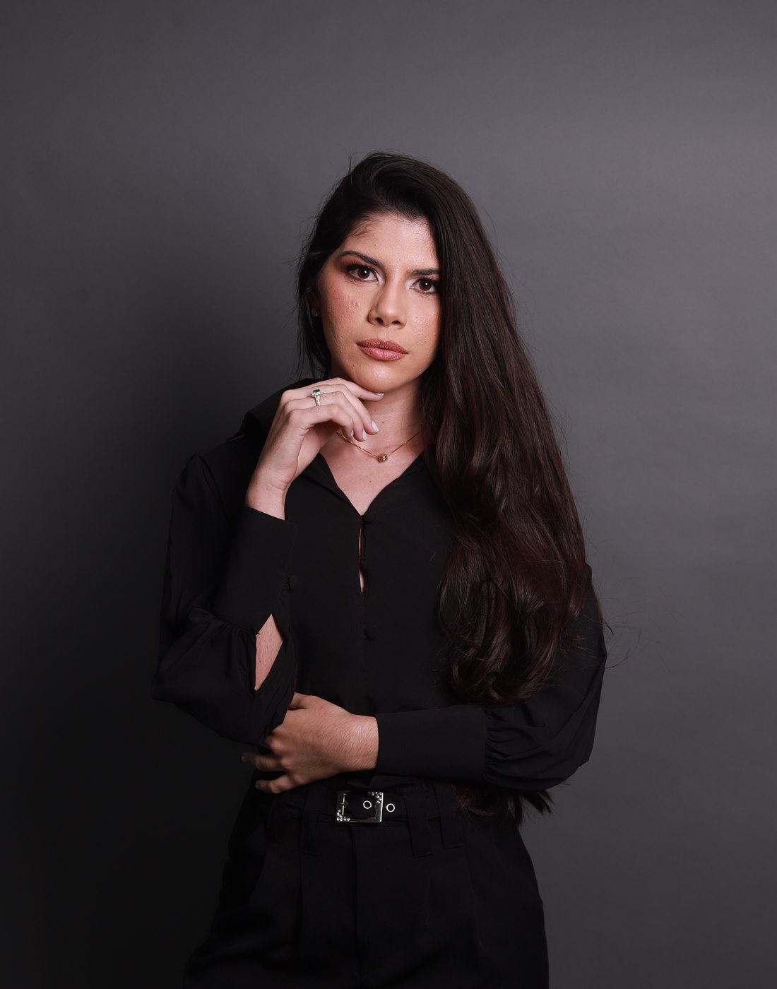 Psicóloga Aparecida Alves em retrato profissional para atendimento de adolescentes